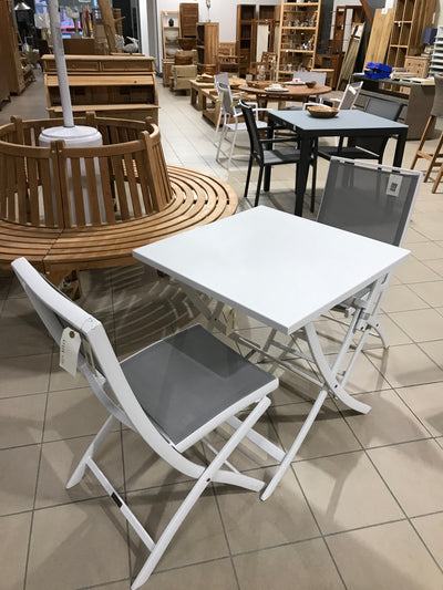 Table alu blanc